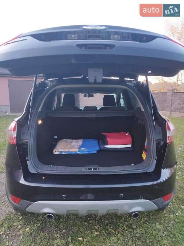 Внедорожник / Кроссовер Ford Kuga 2012 в Самборе