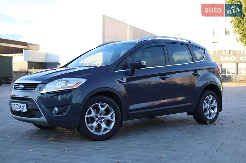 Внедорожник / Кроссовер Ford Kuga 2012 в Черкассах