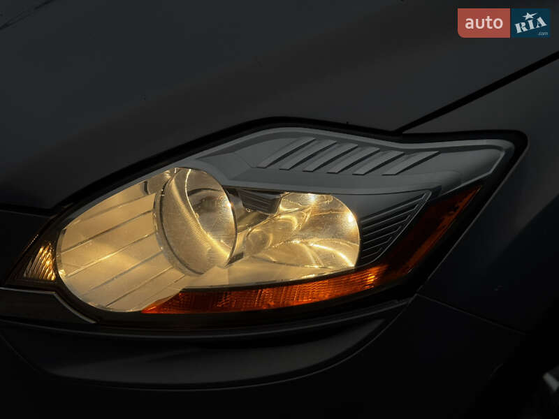 Внедорожник / Кроссовер Ford Kuga 2011 в Житомире