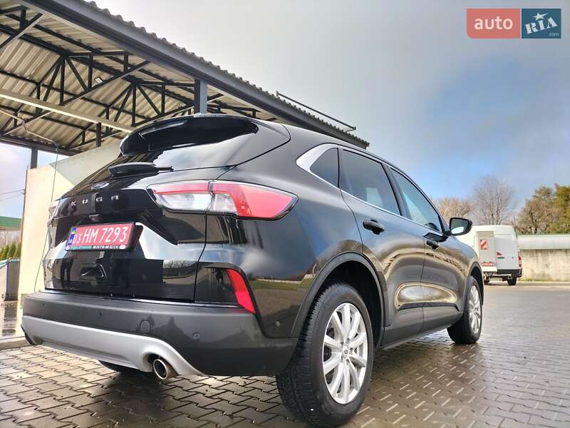 Позашляховик / Кросовер Ford Kuga 2020 в Дунаївцях