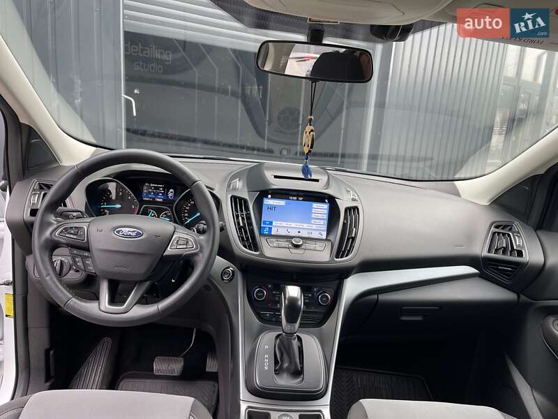 Позашляховик / Кросовер Ford Kuga 2016 в Миколаєві фото 10 Позашляховик / Кросовер Ford Kuga 2016 в Миколаєві