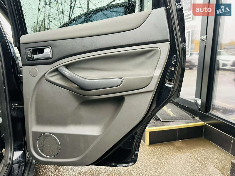 Позашляховик / Кросовер Ford Kuga 2010 в Харкові