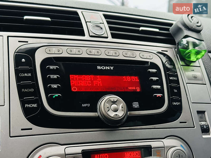 Позашляховик / Кросовер Ford Kuga 2010 в Харкові