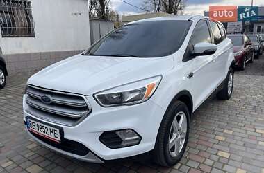 Внедорожник / Кроссовер Ford Kuga 2016 в Николаеве