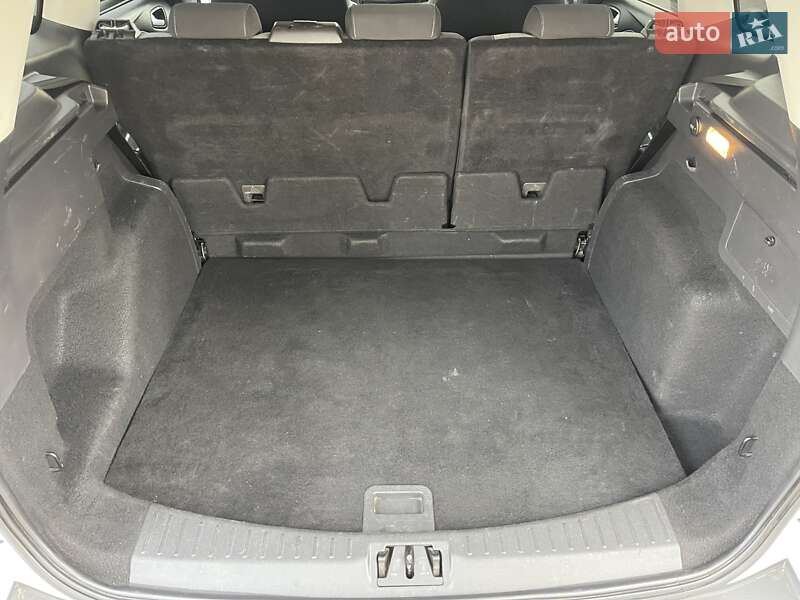 Позашляховик / Кросовер Ford Kuga 2016 в Миколаєві