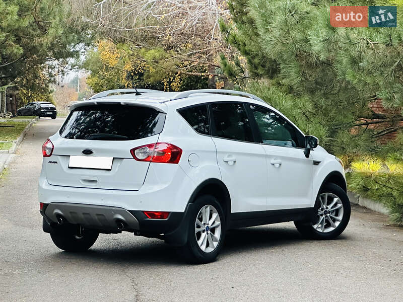 Позашляховик / Кросовер Ford Kuga 2011 в Дніпрі фото 4 Позашляховик / Кросовер Ford Kuga 2011 в Дніпрі