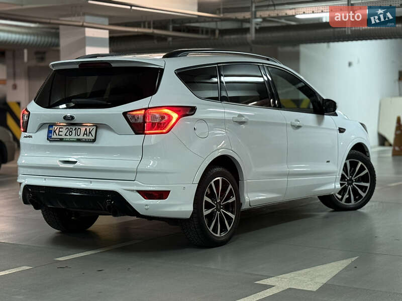 Позашляховик / Кросовер Ford Kuga 2018 в Дніпрі фото 5 Позашляховик / Кросовер Ford Kuga 2018 в Дніпрі