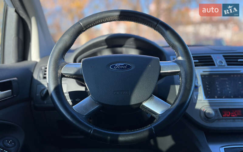 Внедорожник / Кроссовер Ford Kuga 2012 в Львове