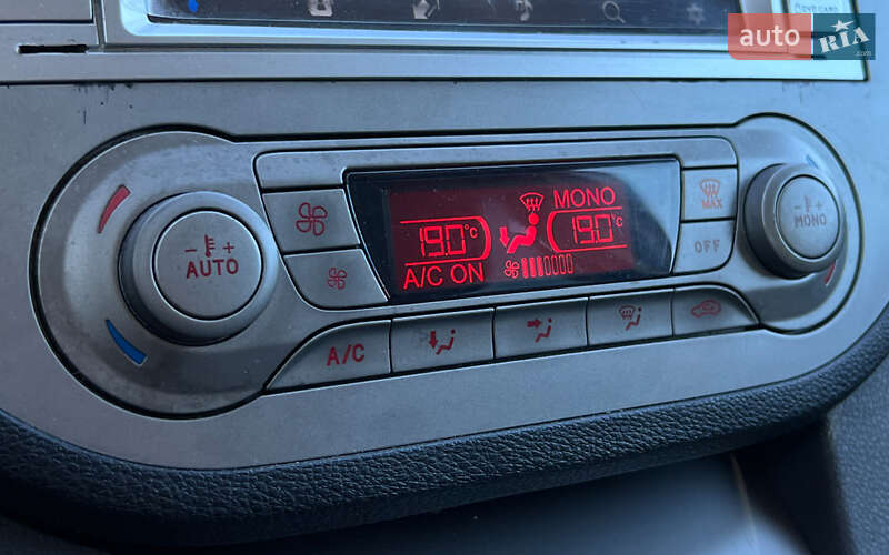 Внедорожник / Кроссовер Ford Kuga 2012 в Львове