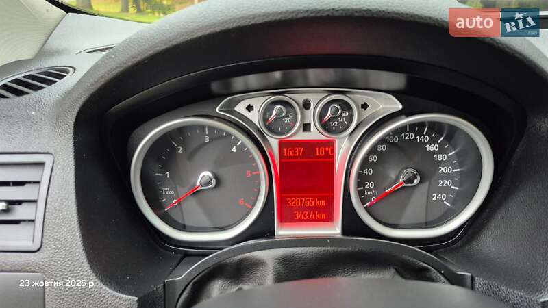 Внедорожник / Кроссовер Ford Kuga 2010 в Ровно