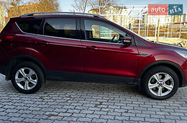 Позашляховик / Кросовер Ford Kuga 2015 в Львові