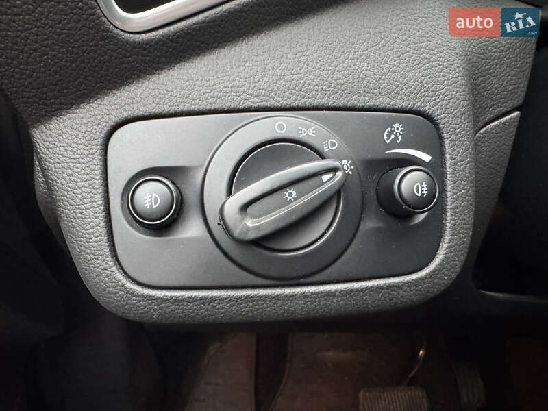 Позашляховик / Кросовер Ford Kuga 2015 в Житомирі