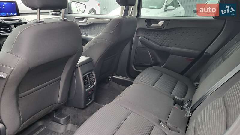 Внедорожник / Кроссовер Ford Kuga 2020 в Киеве