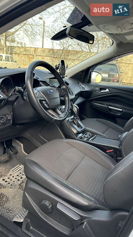 Позашляховик / Кросовер Ford Kuga 2019 в Хмельницькому