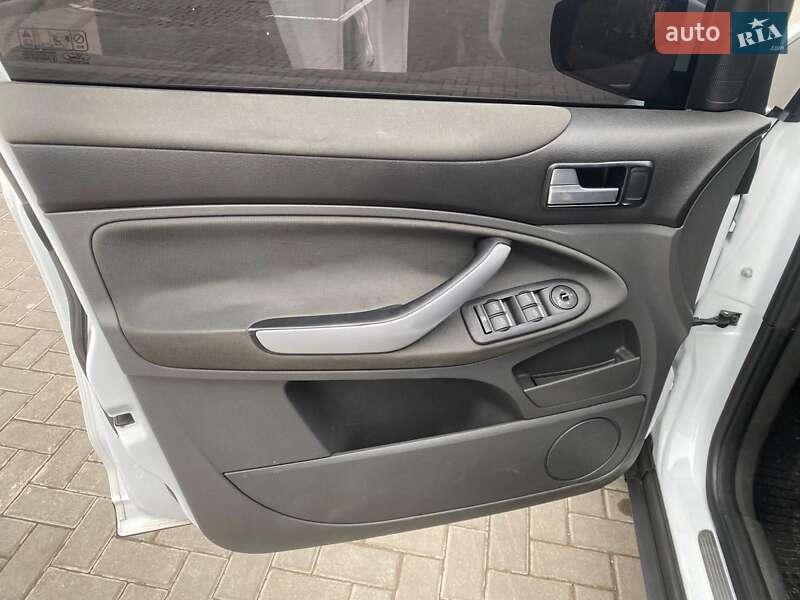 Внедорожник / Кроссовер Ford Kuga 2012 в Кропивницком фото 43 Внедорожник / Кроссовер Ford Kuga 2012 в Кропивницком