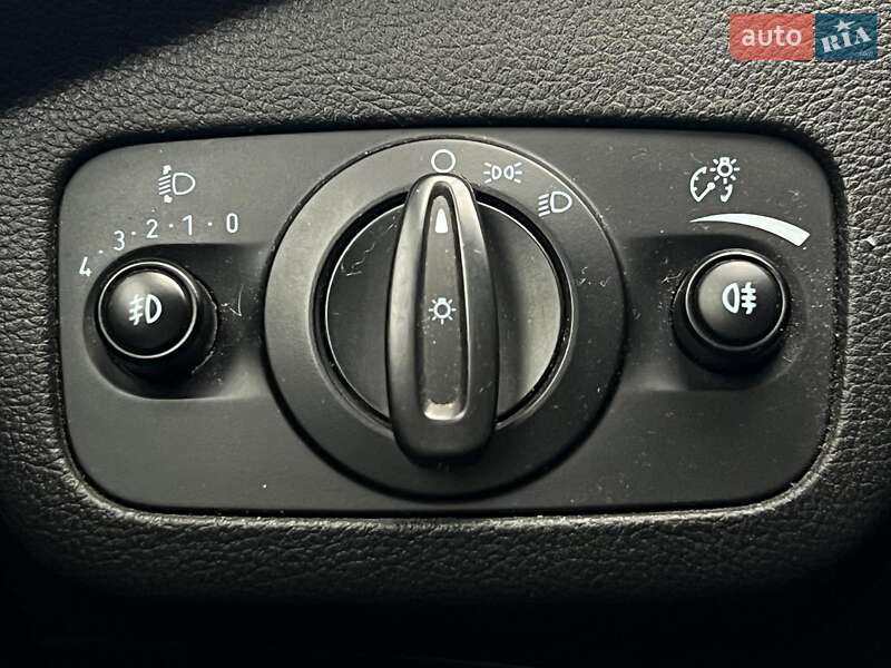 Внедорожник / Кроссовер Ford Kuga 2015 в Киеве фото 16 Внедорожник / Кроссовер Ford Kuga 2015 в Киеве