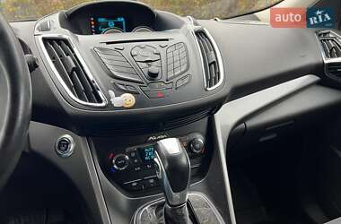 Внедорожник / Кроссовер Ford Kuga 2015 в Киеве