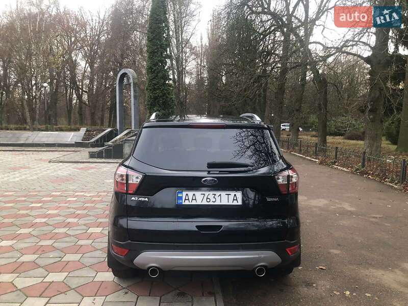 Позашляховик / Кросовер Ford Kuga 2017 в Ніжині