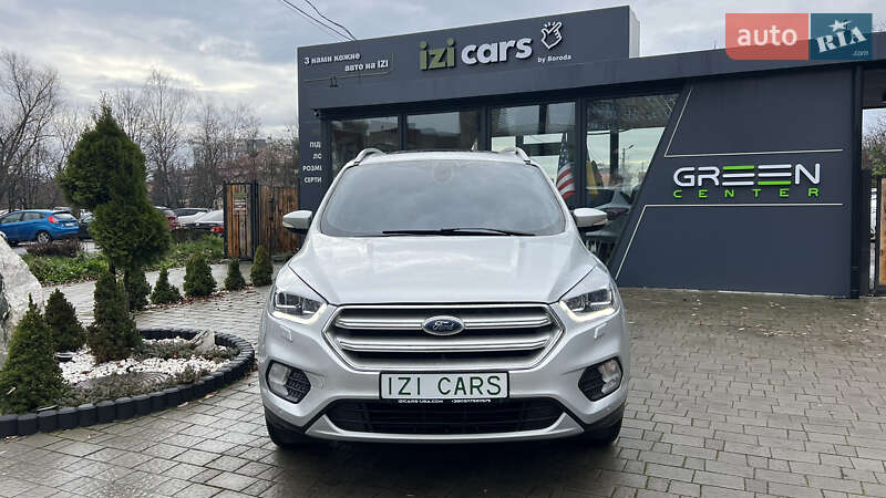 Внедорожник / Кроссовер Ford Kuga 2017 в Львове