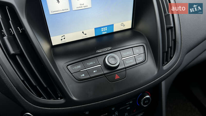 Внедорожник / Кроссовер Ford Kuga 2017 в Львове