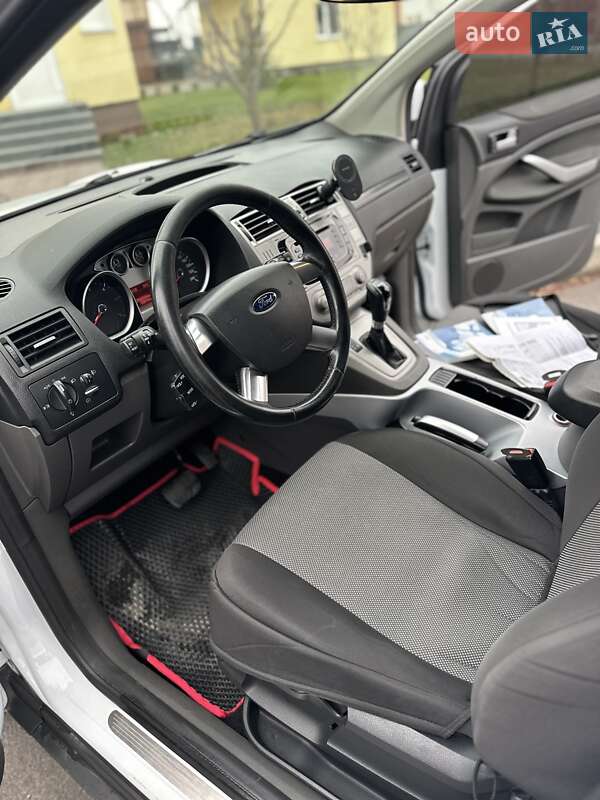 Позашляховик / Кросовер Ford Kuga 2012 в Звягелі