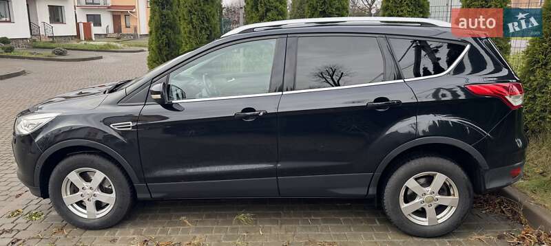 Внедорожник / Кроссовер Ford Kuga 2015 в Львове