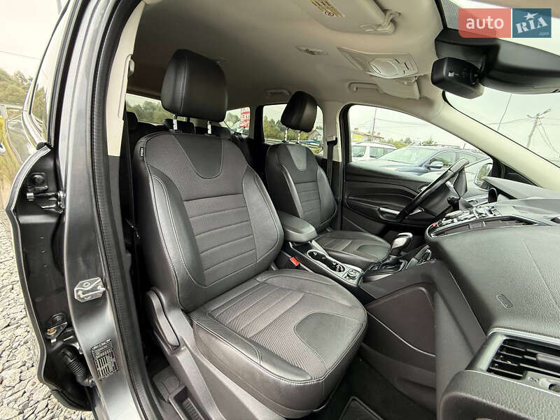 Позашляховик / Кросовер Ford Kuga 2013 в Стрию