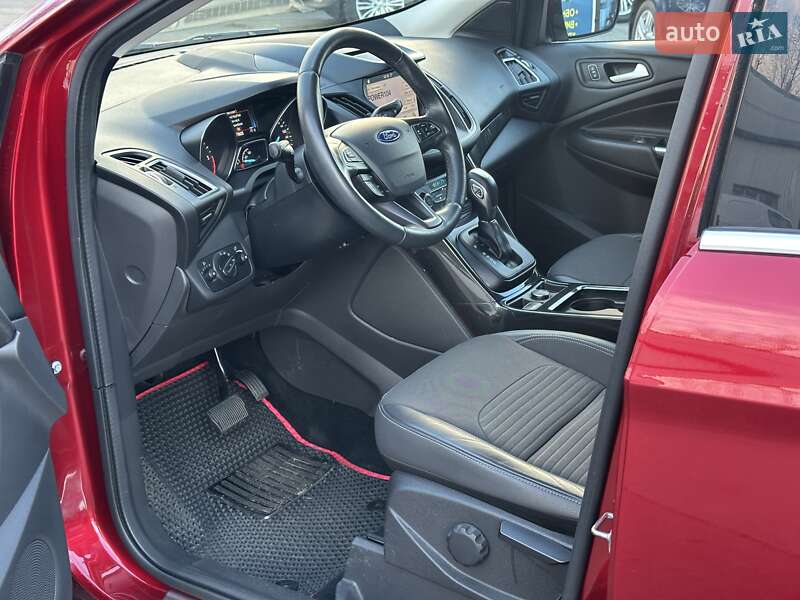 Внедорожник / Кроссовер Ford Kuga 2019 в Киеве фото 18 Внедорожник / Кроссовер Ford Kuga 2019 в Киеве