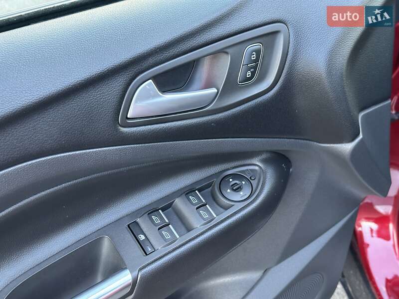 Внедорожник / Кроссовер Ford Kuga 2019 в Киеве фото 21 Внедорожник / Кроссовер Ford Kuga 2019 в Киеве