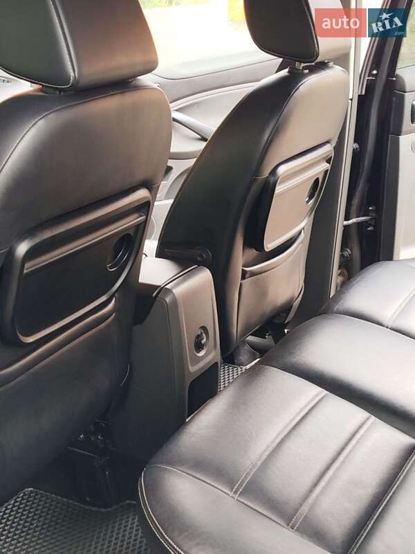 Позашляховик / Кросовер Ford Kuga 2011 в Рівному