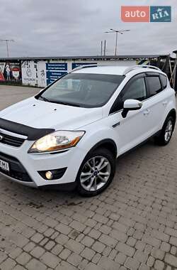 Внедорожник / Кроссовер Ford Kuga 2012 в Ирпене