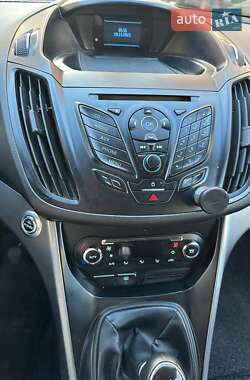 Внедорожник / Кроссовер Ford Kuga 2013 в Гусятине