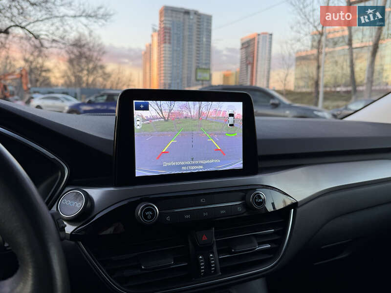 Внедорожник / Кроссовер Ford Kuga 2020 в Киеве