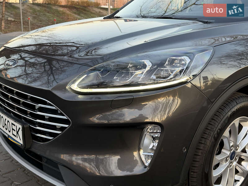 Внедорожник / Кроссовер Ford Kuga 2020 в Киеве