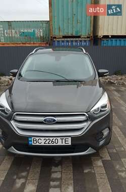 Внедорожник / Кроссовер Ford Kuga 2016 в Львове