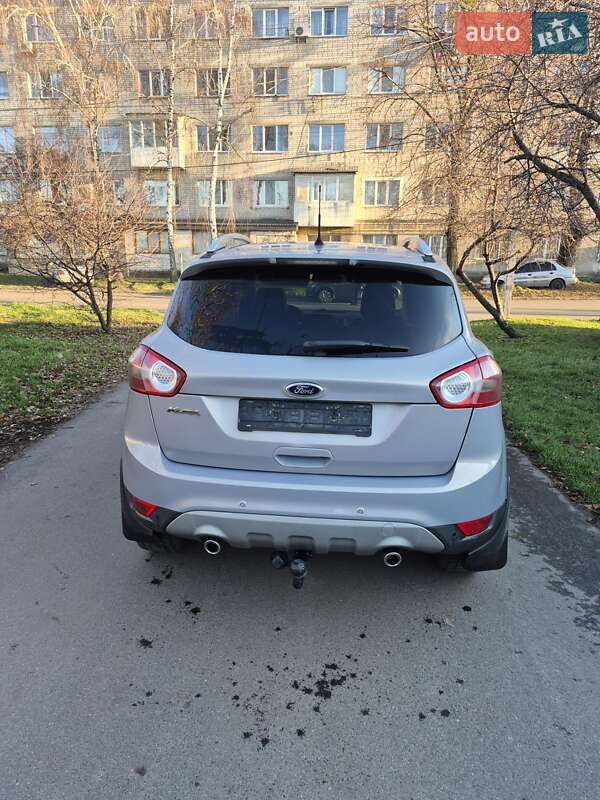 Внедорожник / Кроссовер Ford Kuga 2013 в Черкассах