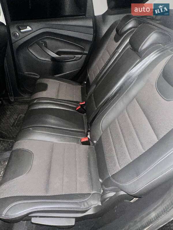 Позашляховик / Кросовер Ford Kuga 2013 в Ужгороді