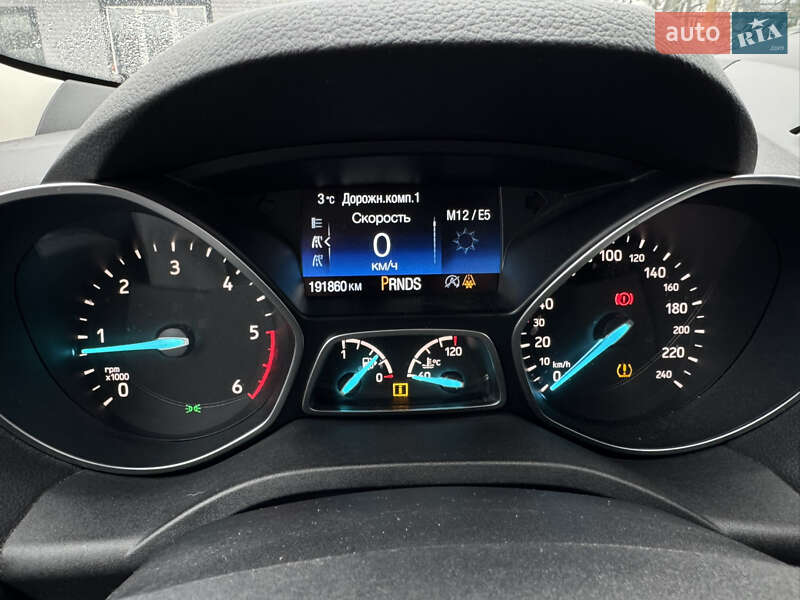 Внедорожник / Кроссовер Ford Kuga 2018 в Умани