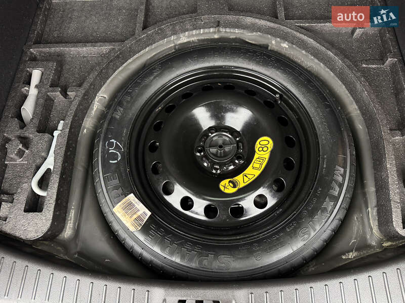 Внедорожник / Кроссовер Ford Kuga 2018 в Умани