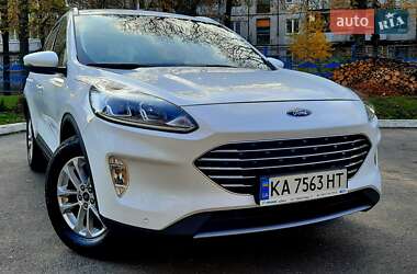 Позашляховик / Кросовер Ford Kuga 2021 в Харкові