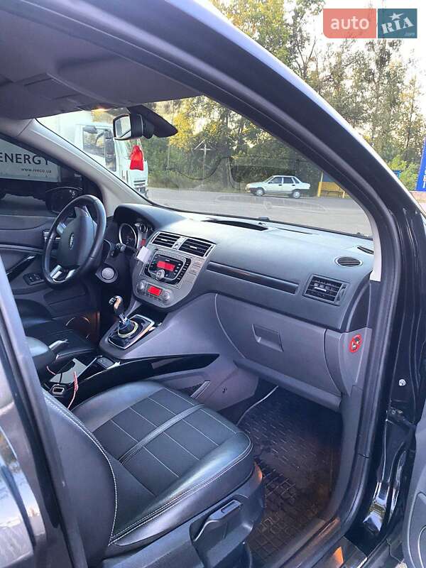 Внедорожник / Кроссовер Ford Kuga 2011 в Олевске