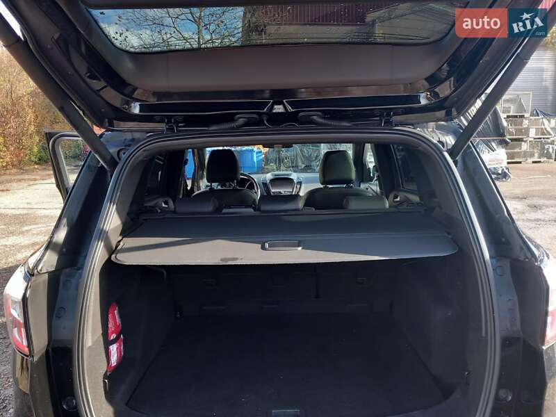 Внедорожник / Кроссовер Ford Kuga 2018 в Львове