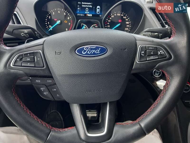 Внедорожник / Кроссовер Ford Kuga 2018 в Львове