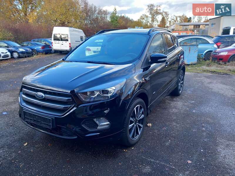 Внедорожник / Кроссовер Ford Kuga 2018 в Львове