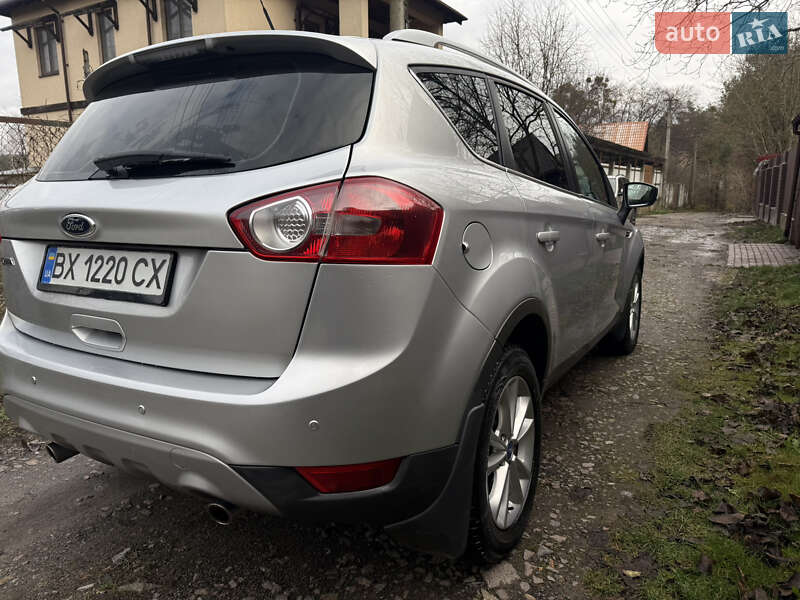 Внедорожник / Кроссовер Ford Kuga 2012 в Киеве