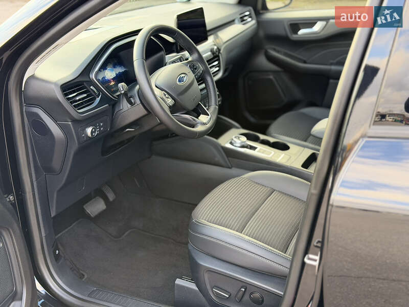 Позашляховик / Кросовер Ford Kuga 2022 в Вінниці