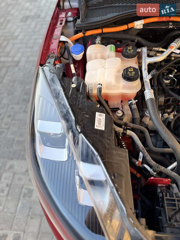 Внедорожник / Кроссовер Ford Kuga 2020 в Киеве