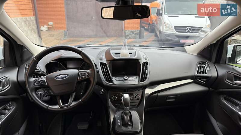 Внедорожник / Кроссовер Ford Kuga 2019 в Бершади
