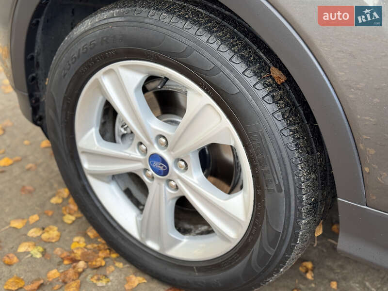 Позашляховик / Кросовер Ford Kuga 2016 в Львові фото 13 Позашляховик / Кросовер Ford Kuga 2016 в Львові