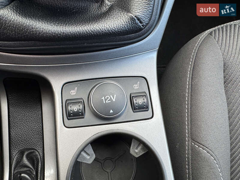 Позашляховик / Кросовер Ford Kuga 2016 в Львові фото 23 Позашляховик / Кросовер Ford Kuga 2016 в Львові